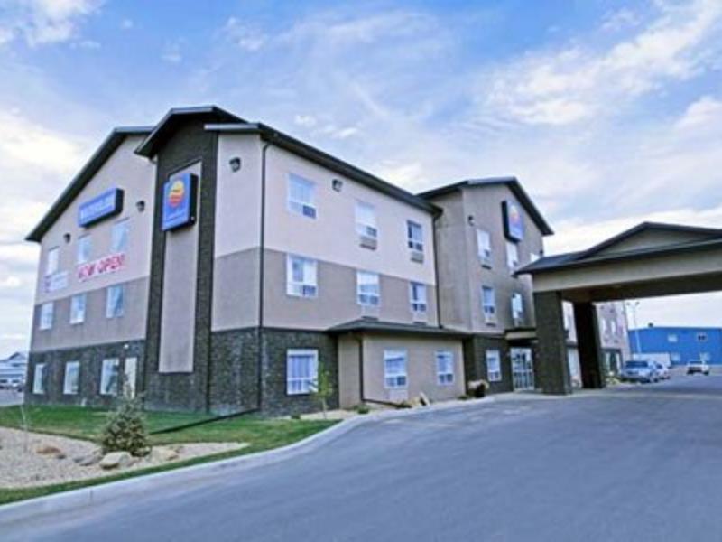 Comfort Inn & Suites Sylvan Lake Exterior photo